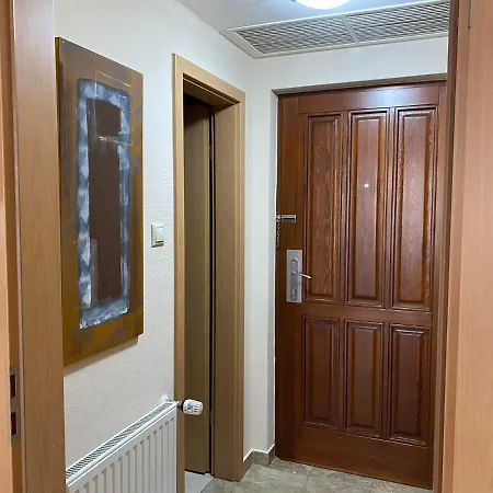 Apartment Bernadett Apartman *