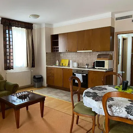 Bernadett Apartman *